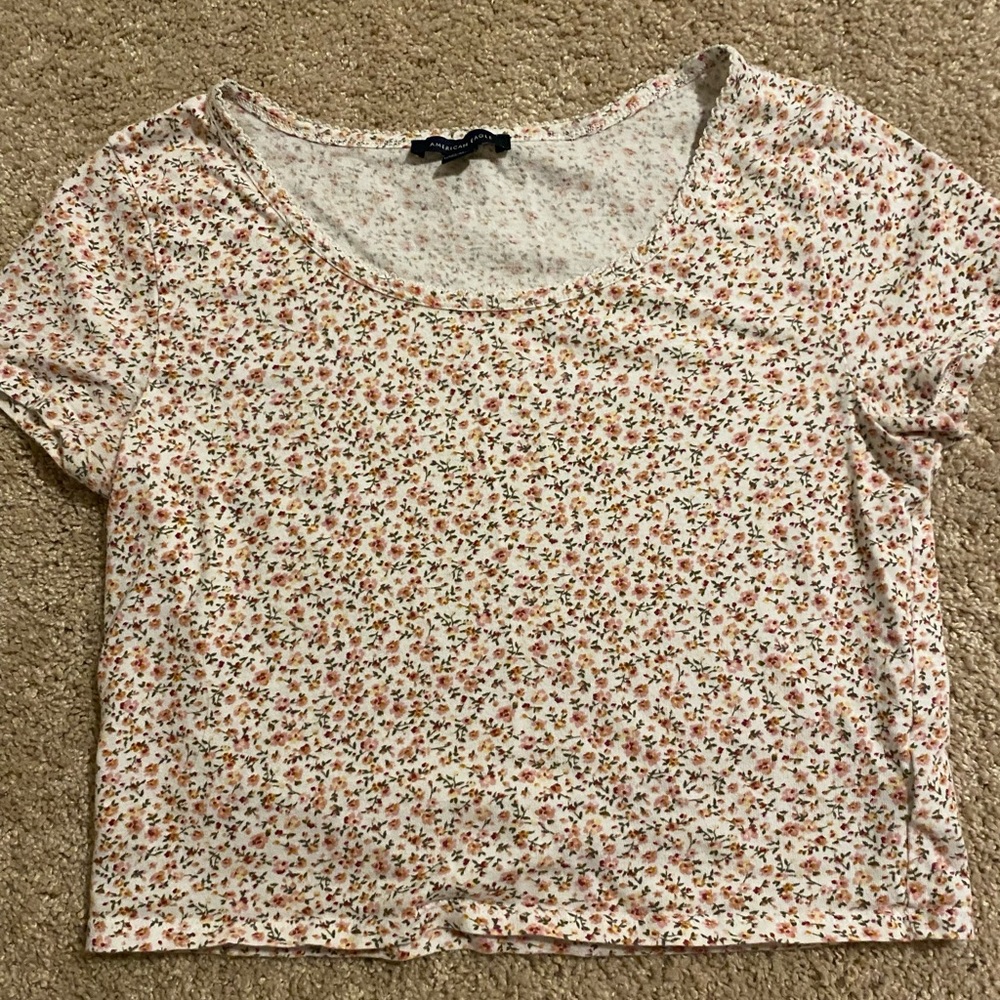 american eagle floral baby tee